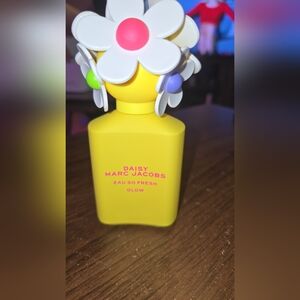 Marc Jacobs Daisy Glow Eau De Toilette 75ml